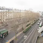 Studio parisien face metro Pigalle - Paris 9 - 2p